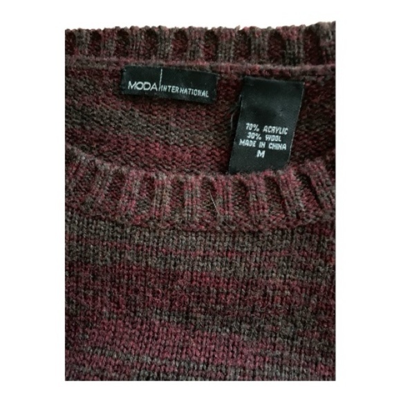 Moda International Burgundy Short Sleeve Sweater with Leaf Lace Pattern - Picture 4 of 5